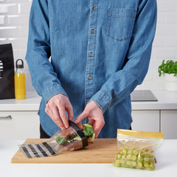 IKEA ISTAD  (ИКЕА ИСТАД)  -  Пакет Ziplock, рисунок/черно-желтый, 1/0,4 л