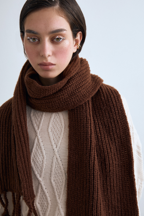 Шарф с бахромой