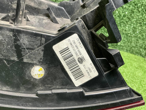 Фонарь правый внешний Audi A4 B9 (2015-2020) седан