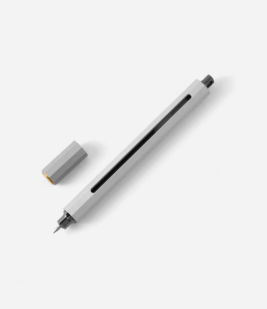 Antou Pen C Silver — универсальная ручка