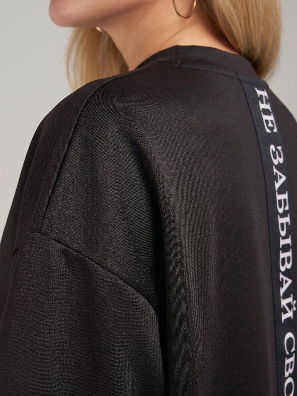 ФУТБОЛКА для парикмахеров НУМЕРО 1 принт Корни