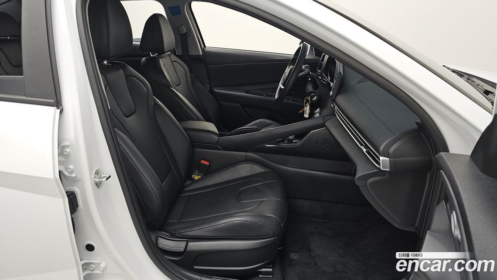 Hyundai Avante (CN7) 1.6 (12.2021)