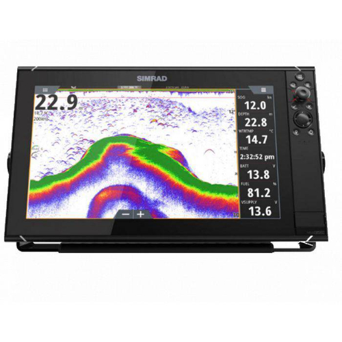 SIMRAD NSS12 evo3 with world basemap