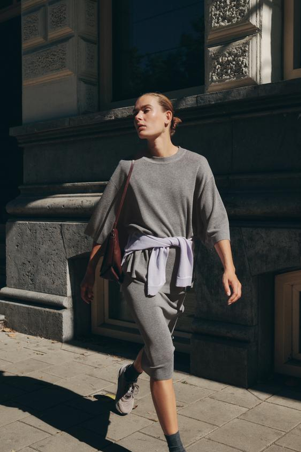 ZARA ОДНОТОННАЯ ТРИКОТАЖНАЯ ЮБКА МИДИ, СЕРЫЙ МЕЛАНЖ