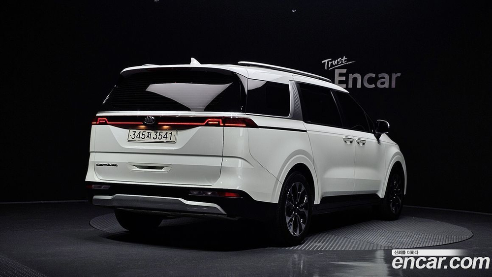 Kia Carnival (Sedona) 4 Generation 9-и местный Prestige (11.2020)