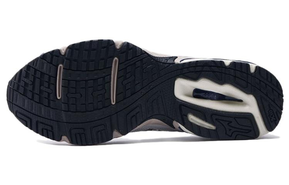 Mizuno Wave Solar V2