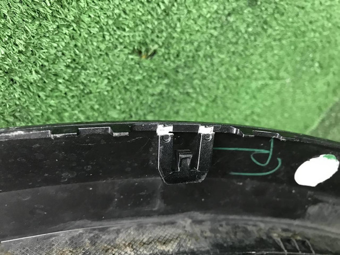 Расширитель передний левый Lixiang L9 (2022-н.в.)