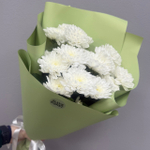 Букет из 3 белых кустовых хризантем