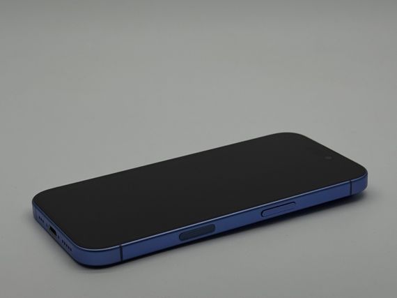iPhone 16 256Gb Ultramarine
