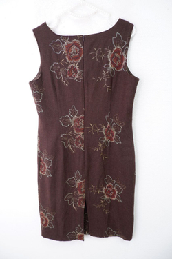 Платье шерстяное с вышивкой 46-48 размер