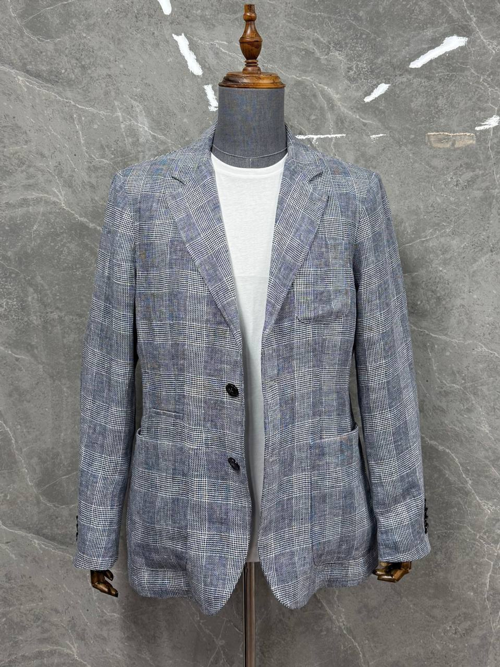 Льняной пиджак Kiton