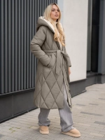 Пуховик стеганный зимний длинный с капюшоном