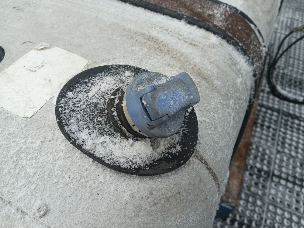 Бак топливный 760L+100L AdBlue