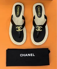 Босоножки CHANEL из каната с кожаными вставками