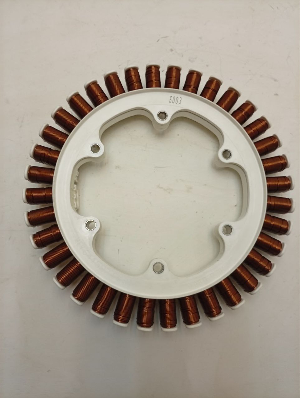 F12U2HCS2 кт15 Статор двигателя для стиральной машины LG (прямой привод) MEV644583 б/у