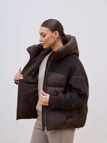 Комбинированный серый пуховик с капюшоном