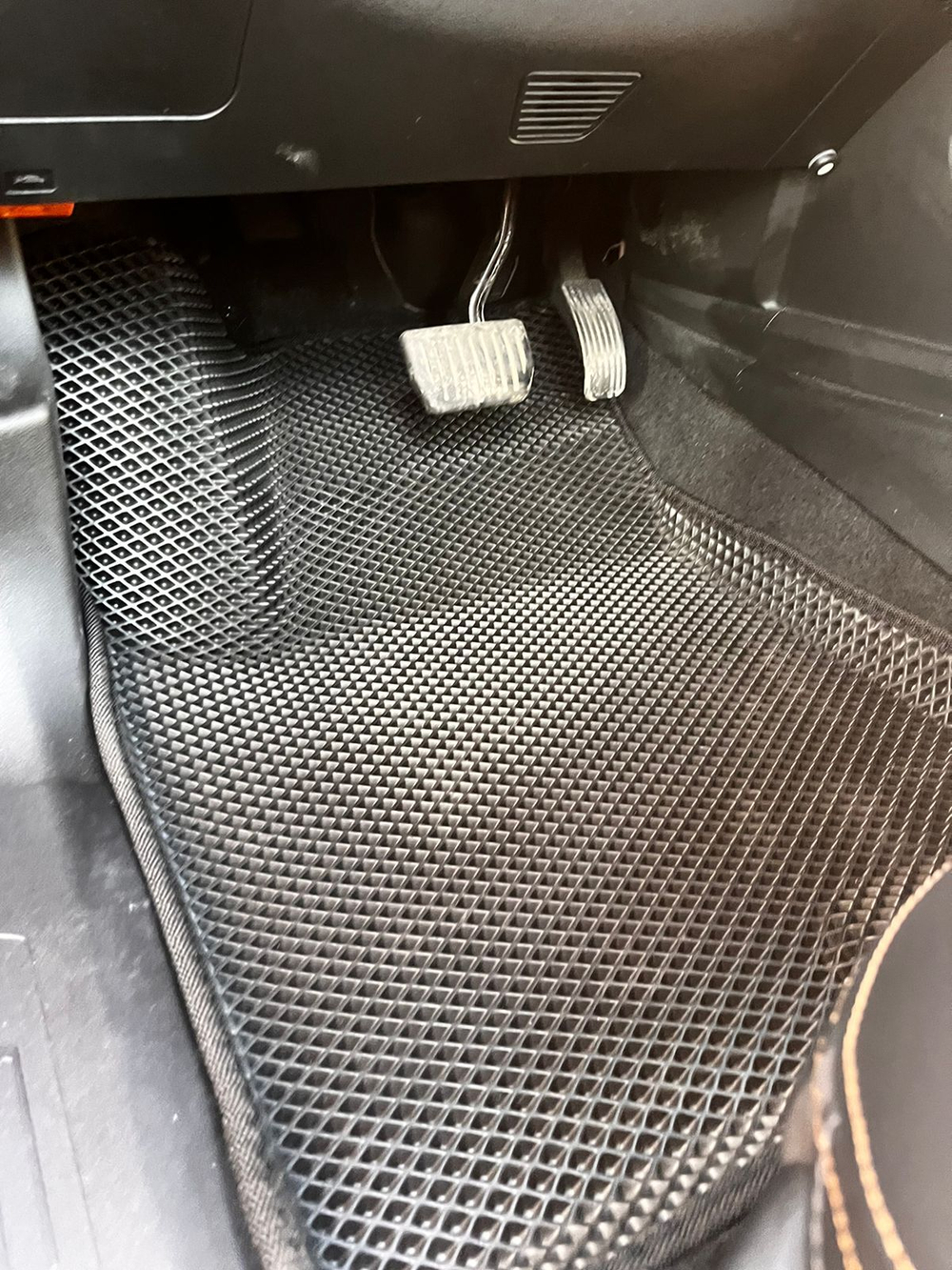 Коврики Eva с 3D бортами на Haval H6 III 2WD ( Передний привод)