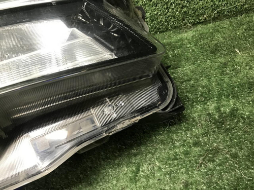 Фара правая Subaru Forester 5 SK (18-21) LED
