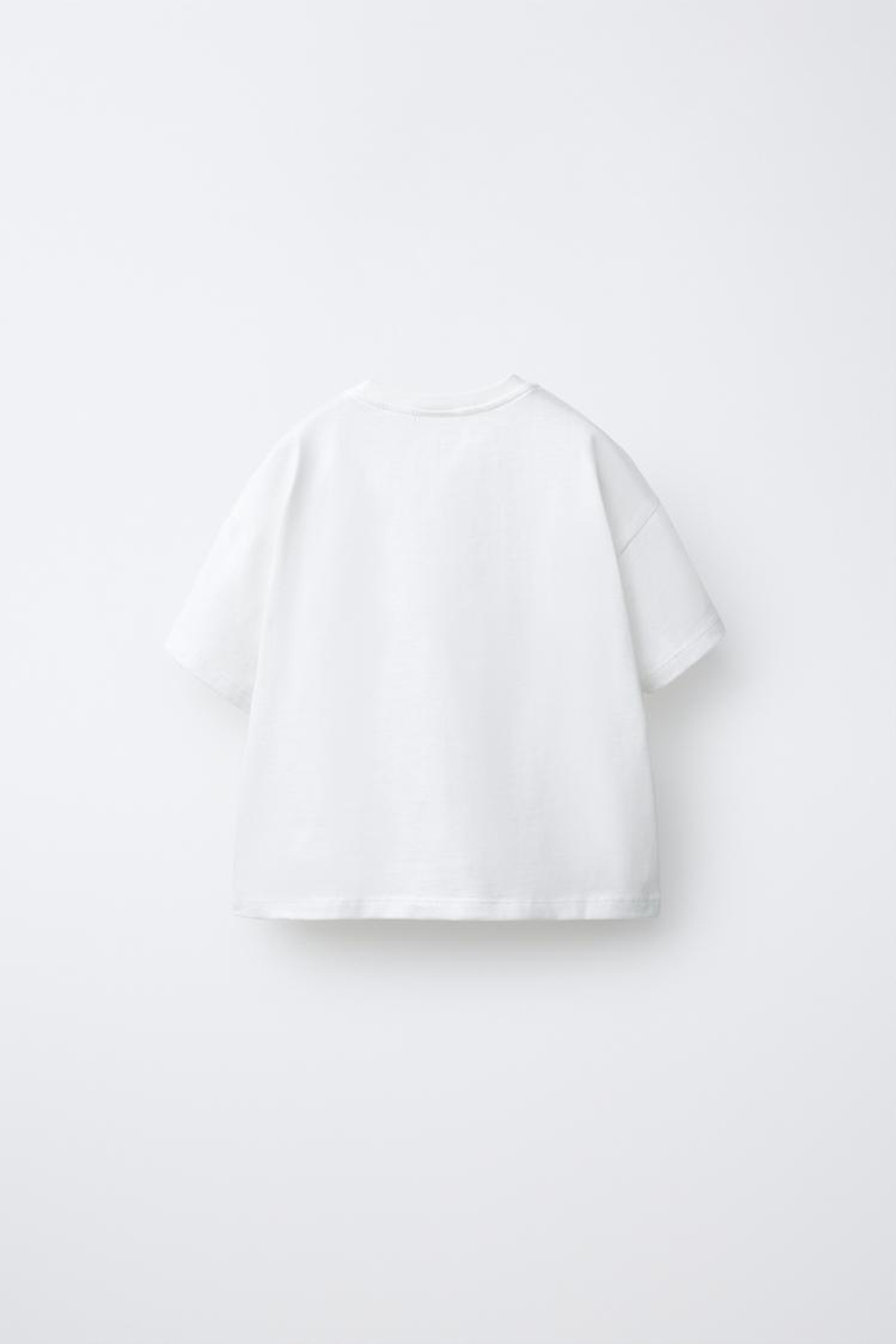 ZARA ФУТБОЛКА С ВЯЗАНЫМИ ЦВЕТАМИ КРЮЧКОМ, БЕЛЫЙ