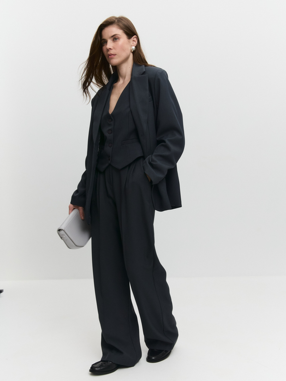 Брюки с простроченными стрелками