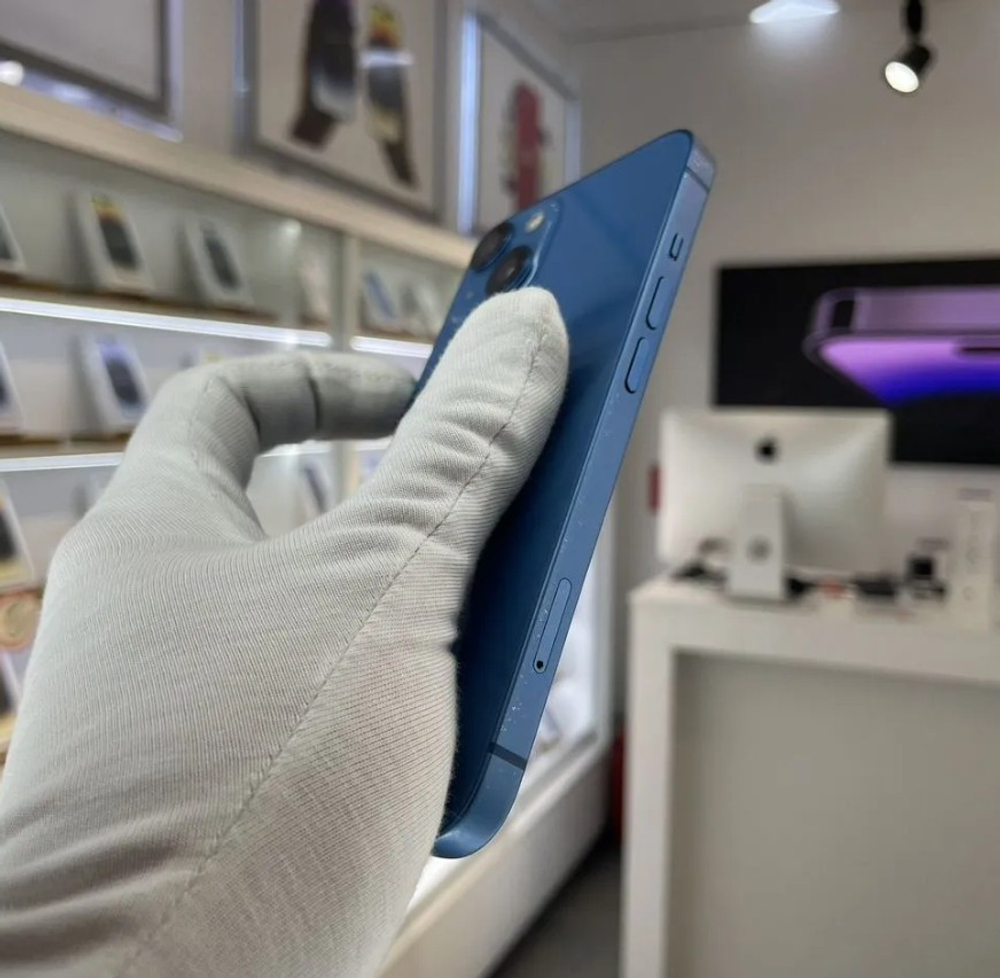 iPhone 13, 128 ГБ б/у