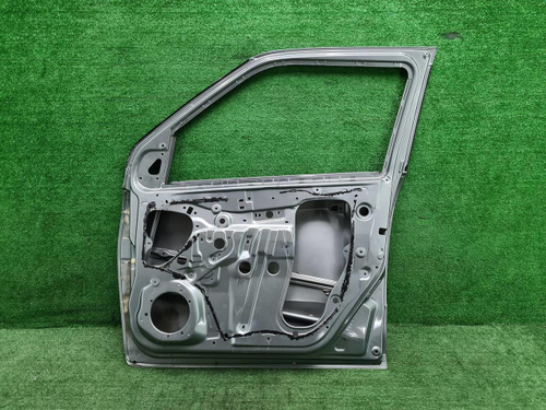 Дверь передняя правая Suzuki Swift 4 (2011-2017)