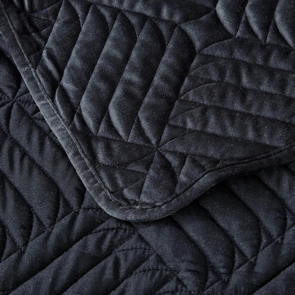 Покрывало 240x260 Sofi De MarkO Армандо черное