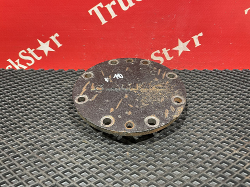 Крышка ступицы передней 2023г