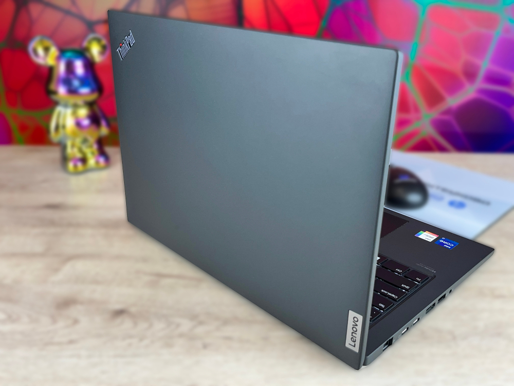 Ноутбук Lenovo ThinkPad T14 Gen3, 14" 2.2K IPS, i7-1265U, Win10 Pro