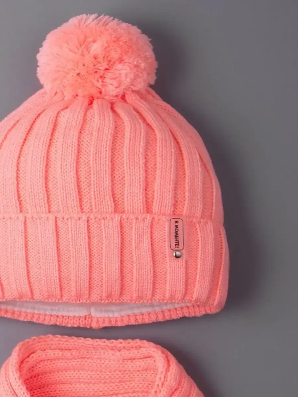 Шапка для девочки осенняя и шарф