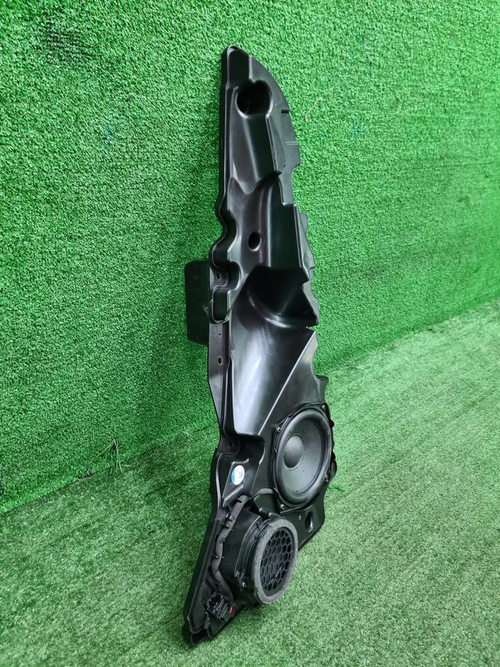 Динамик передний правый Audi Q8 (2018-н.в.)