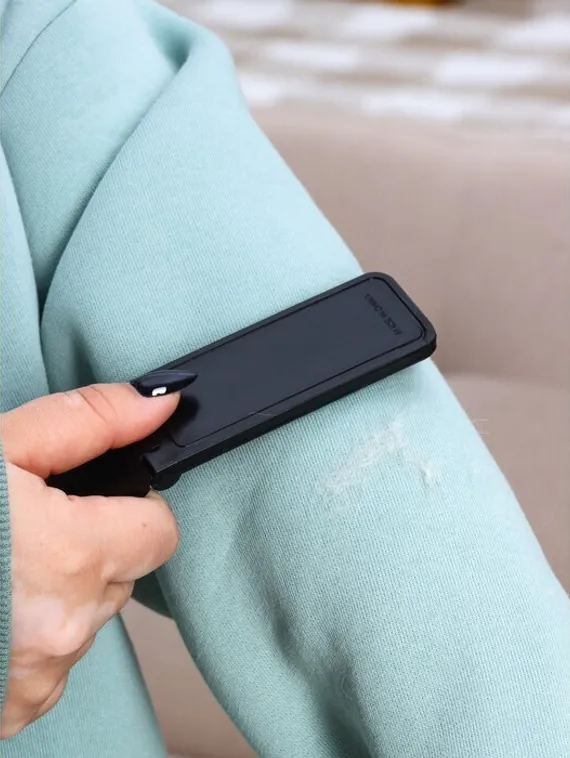 Щётка для одежды складная, 0,6×3,5×9,5 см, цвет чёрный