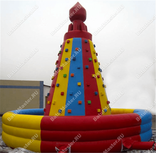 Скалодром "Покоритель вершин" 8*8*7 м