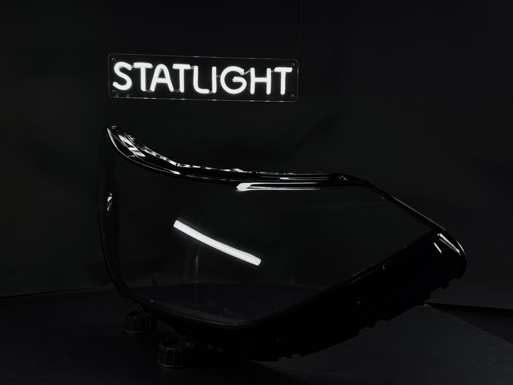 Правое стекло фары Hyundai Sonata 8 DN8 2019-2023