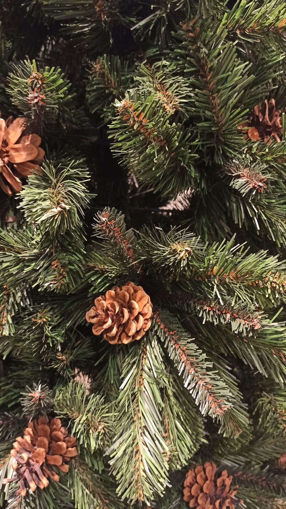 Ель с шишками «Снежная королева зелёная» (Пвх) 240 см / 2.4 м