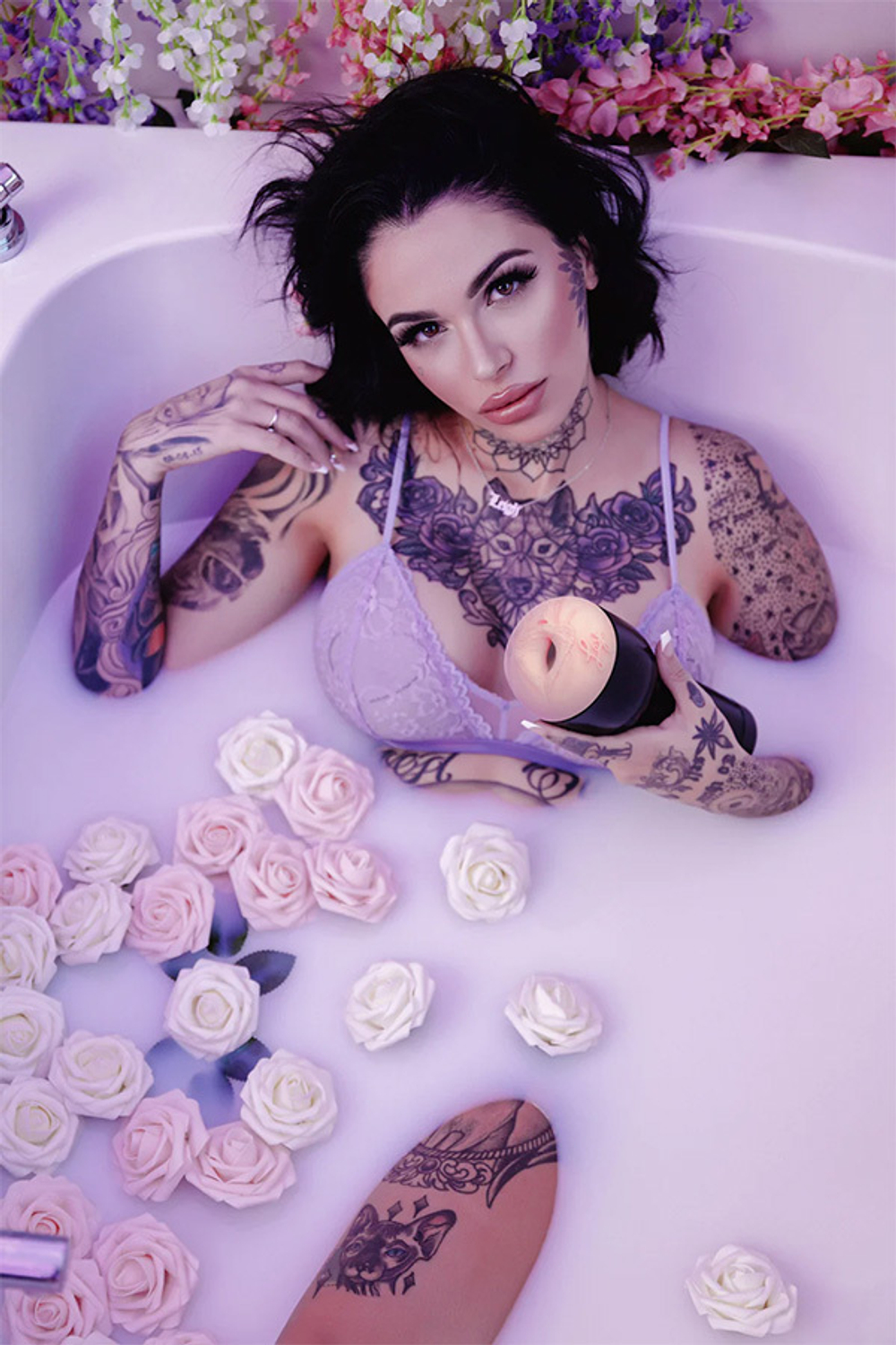 Мастурбатор-вагина 22,4см Kiiroo Feel Stroker Leigh Raven