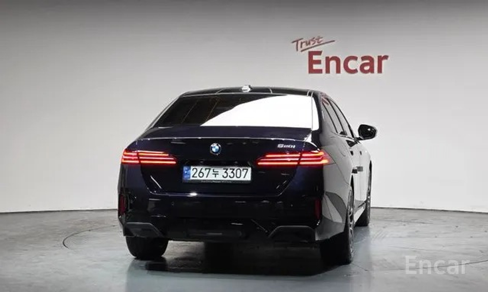 BMW 5 серии (G60) 520i M Sport