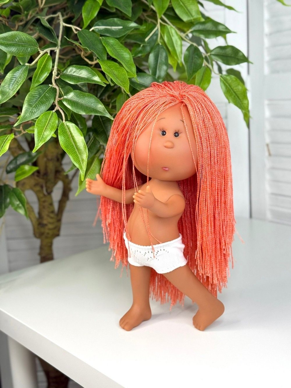 Кукла Nines виниловая 30см MIA LATINA без одежды (3000WL5)