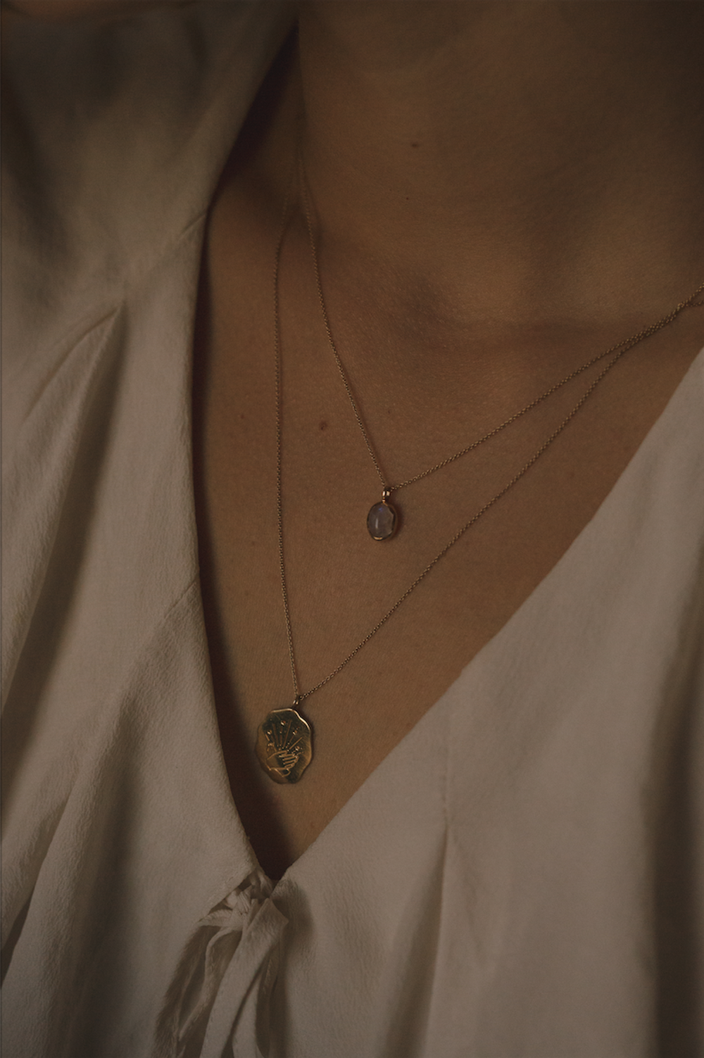 Подвеска с лунным камнем