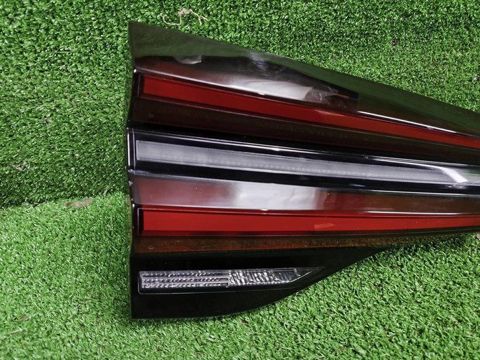 Фонарь левый внутренний BMW X3 G01 (2021-н.в.)