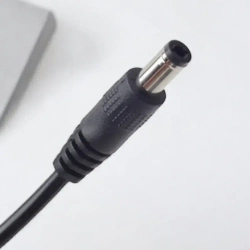 Зарядное устройство 18V-21V 2A для шуруповерта, аккумуляторов Li-ion штекер 5.5 х 2.5 мм