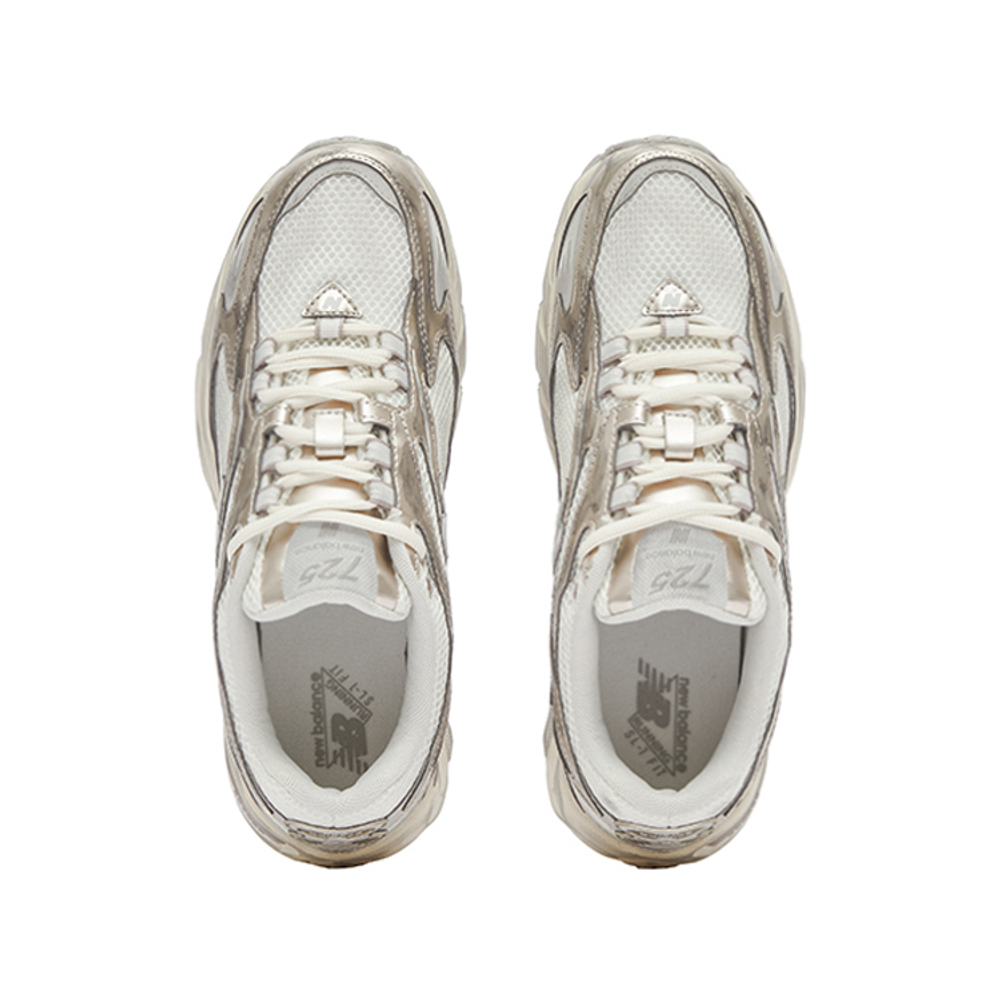 New Balance 725v1 Moonbeam
