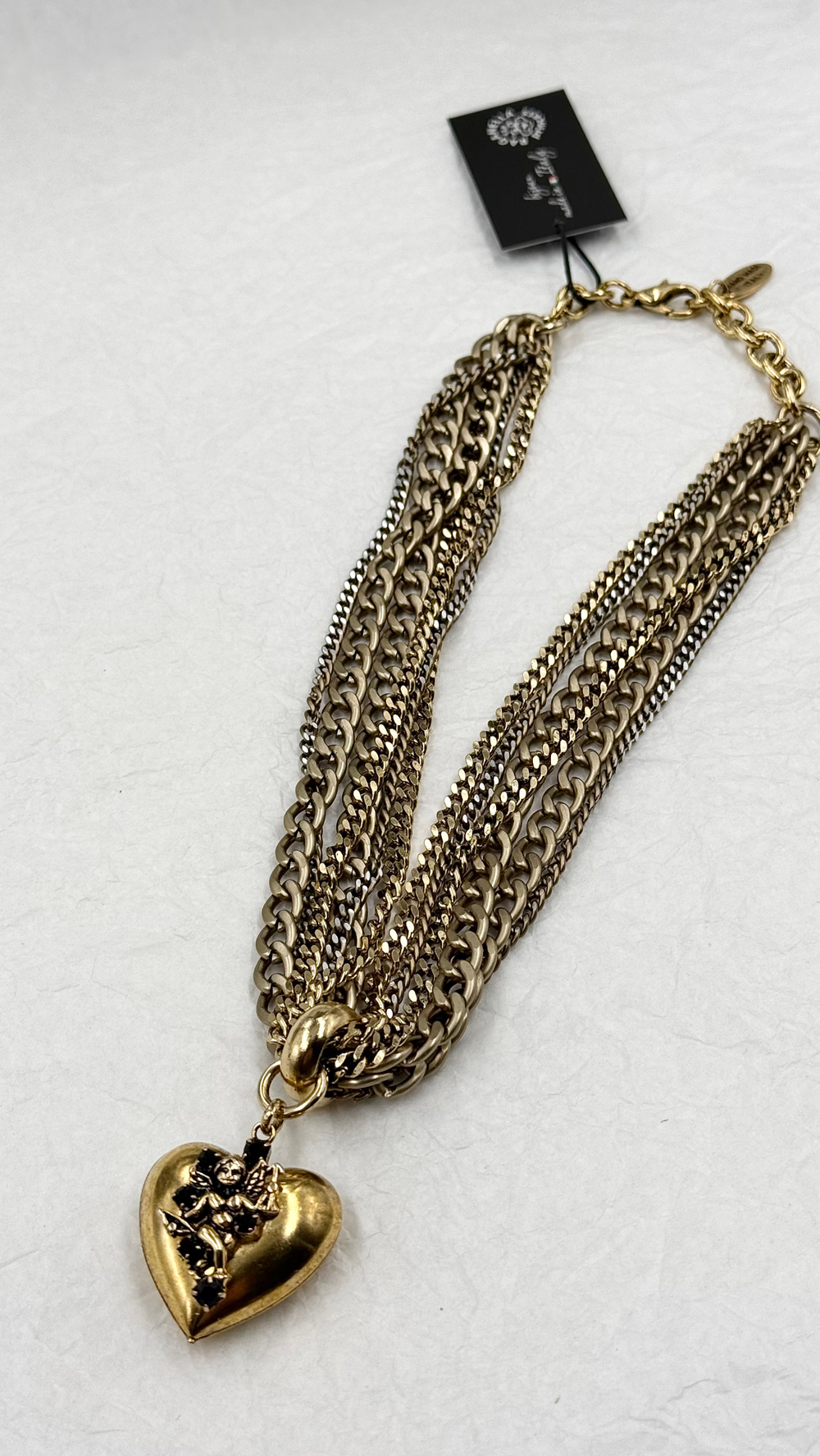 Колье кулон дутое сердце с ангелом со стрелой и черными кристаллами на цепочках, золото антик