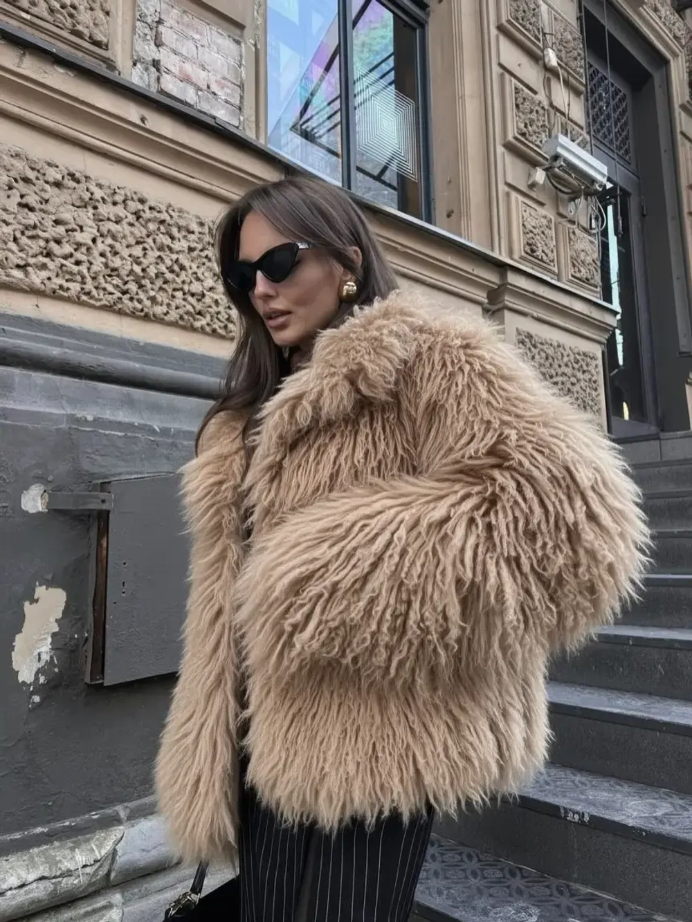 Шуба из ламы, Бежевая