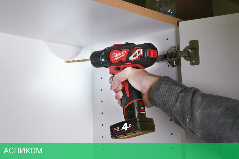 Дрель-шуруповерт Milwaukee M12BDD-202C (4933441915)