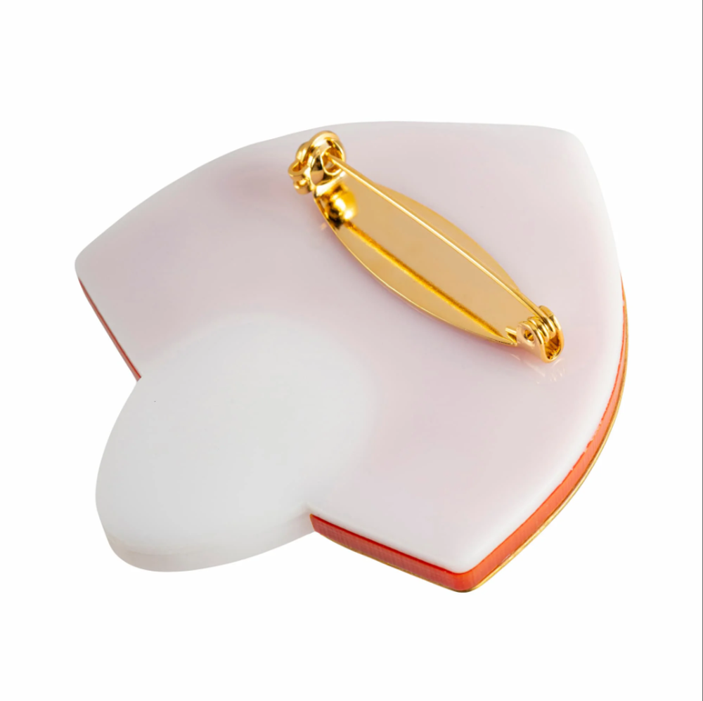 Брошь "Голубушка Оленька"