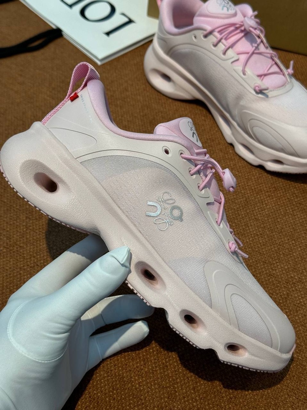 Кроссовки Loewe