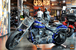 Harley-Davidson CVO Breakout