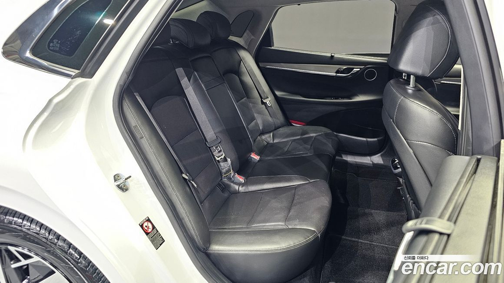Hyundai The New Grandeur (Azera) IG Hybrid LeBlanc (06.2022)