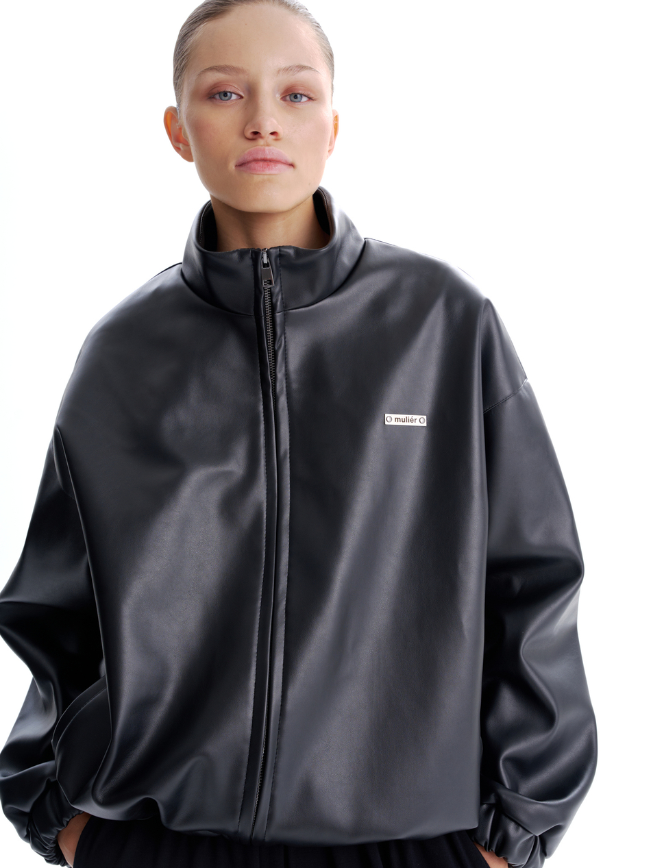 Бомбер из экокожи черный